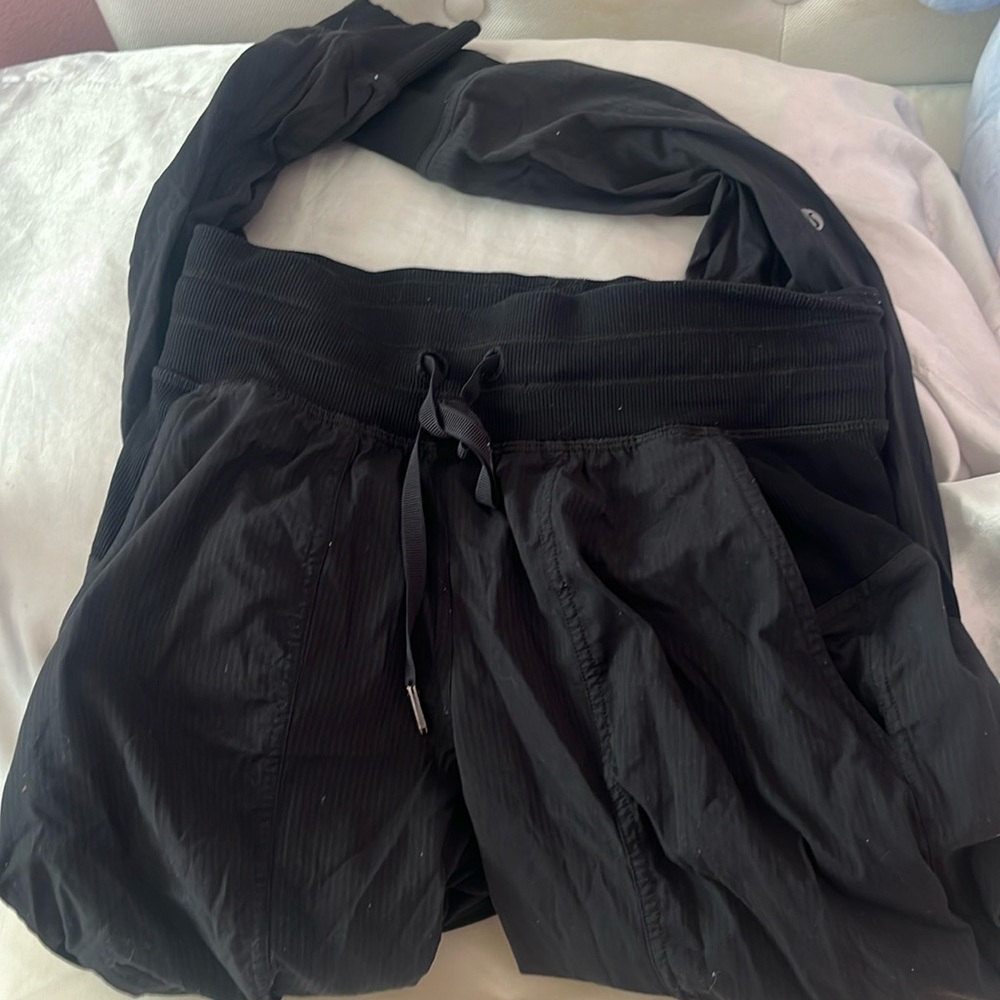 Lululemon dance studio pants